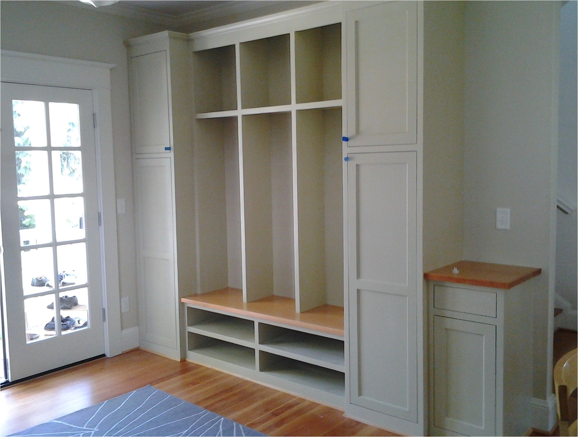 mudroom lockers with bench plans