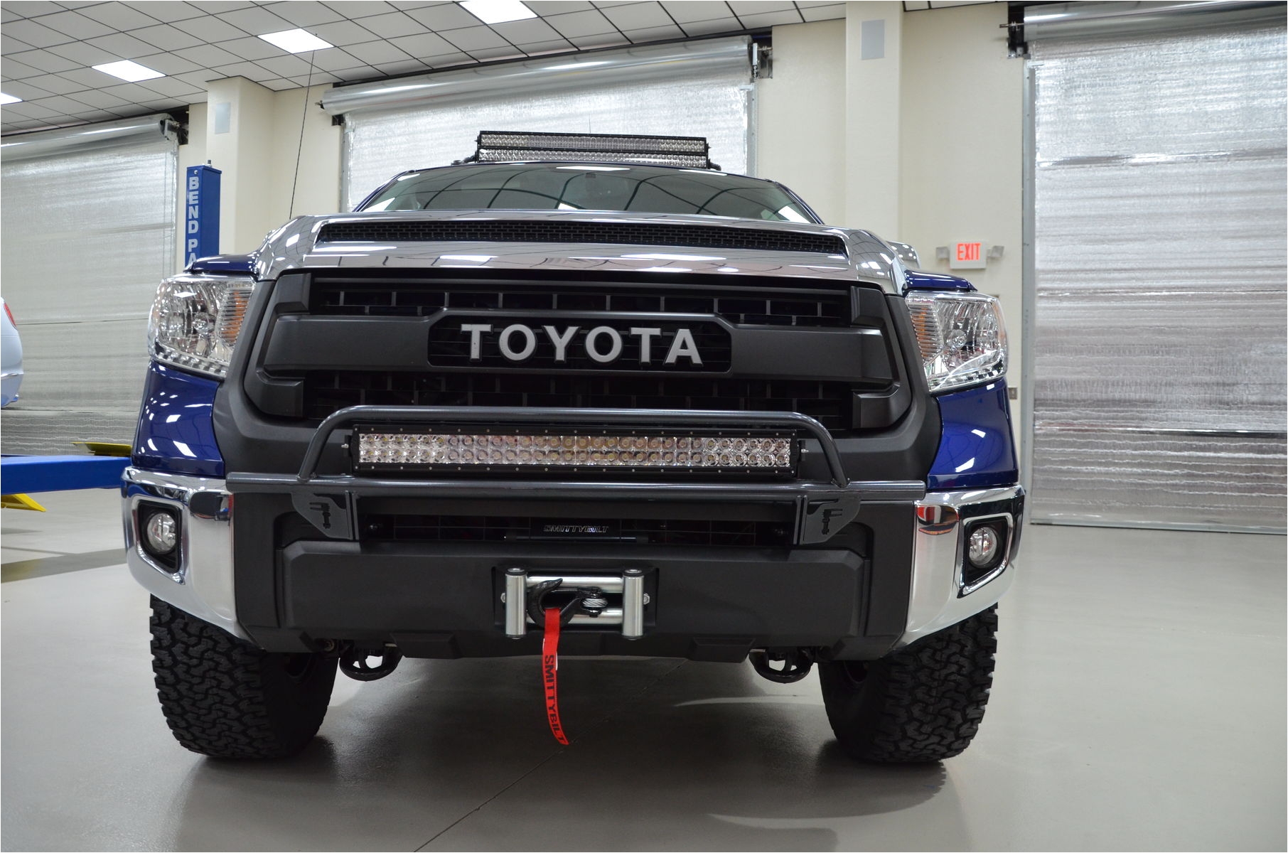 2014 toyota tundra n fab trd pro build toyota tundra front shot