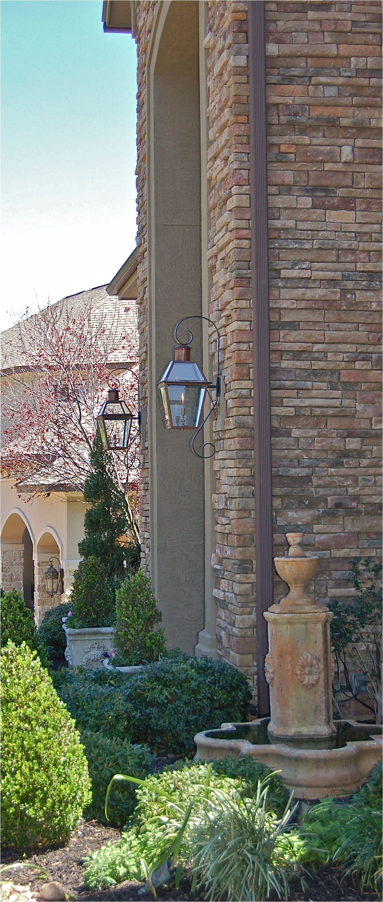 side scroll detail of the new orleans style gas lanterns