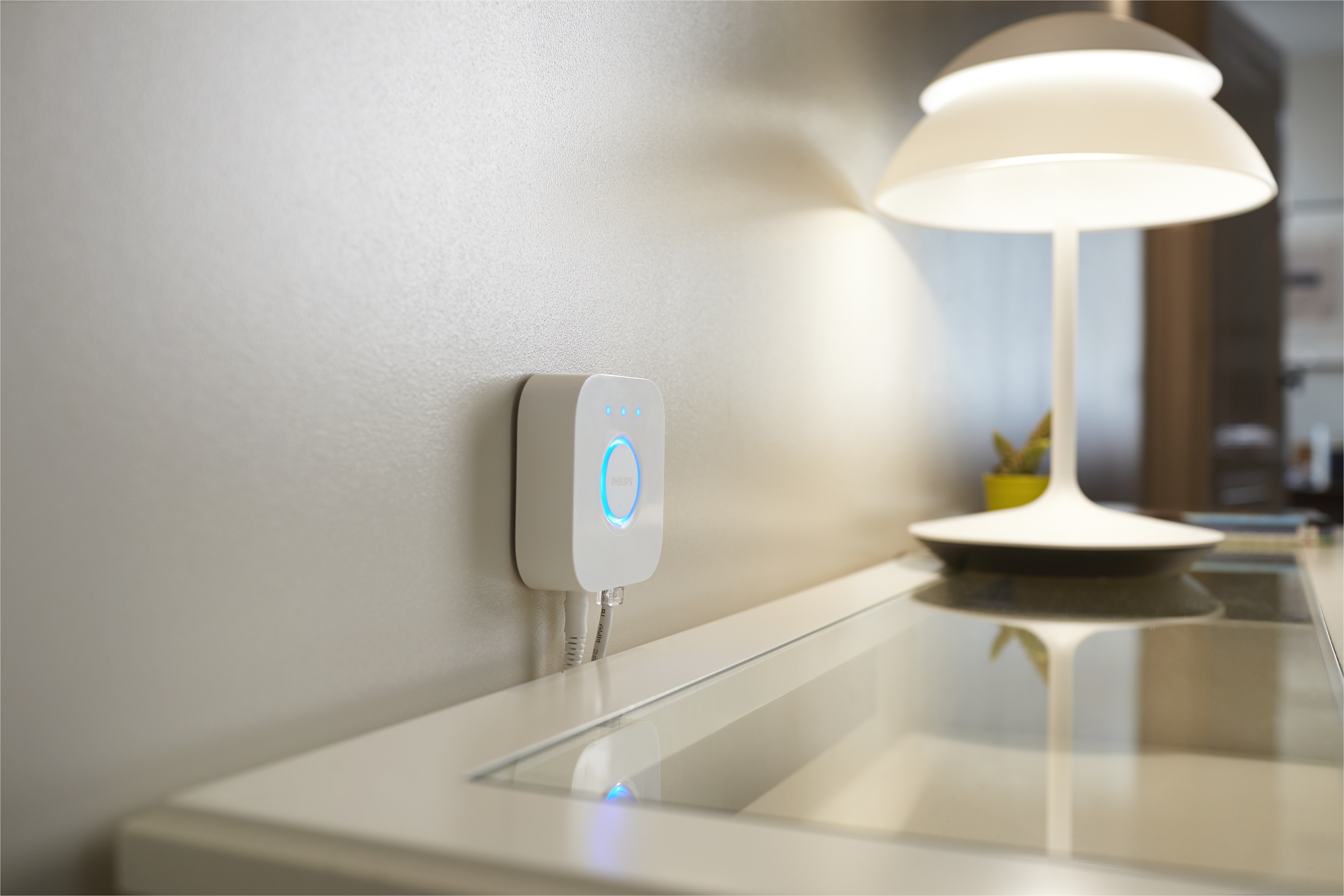 philips hue adds a hub to upgrade its lights to apple39s