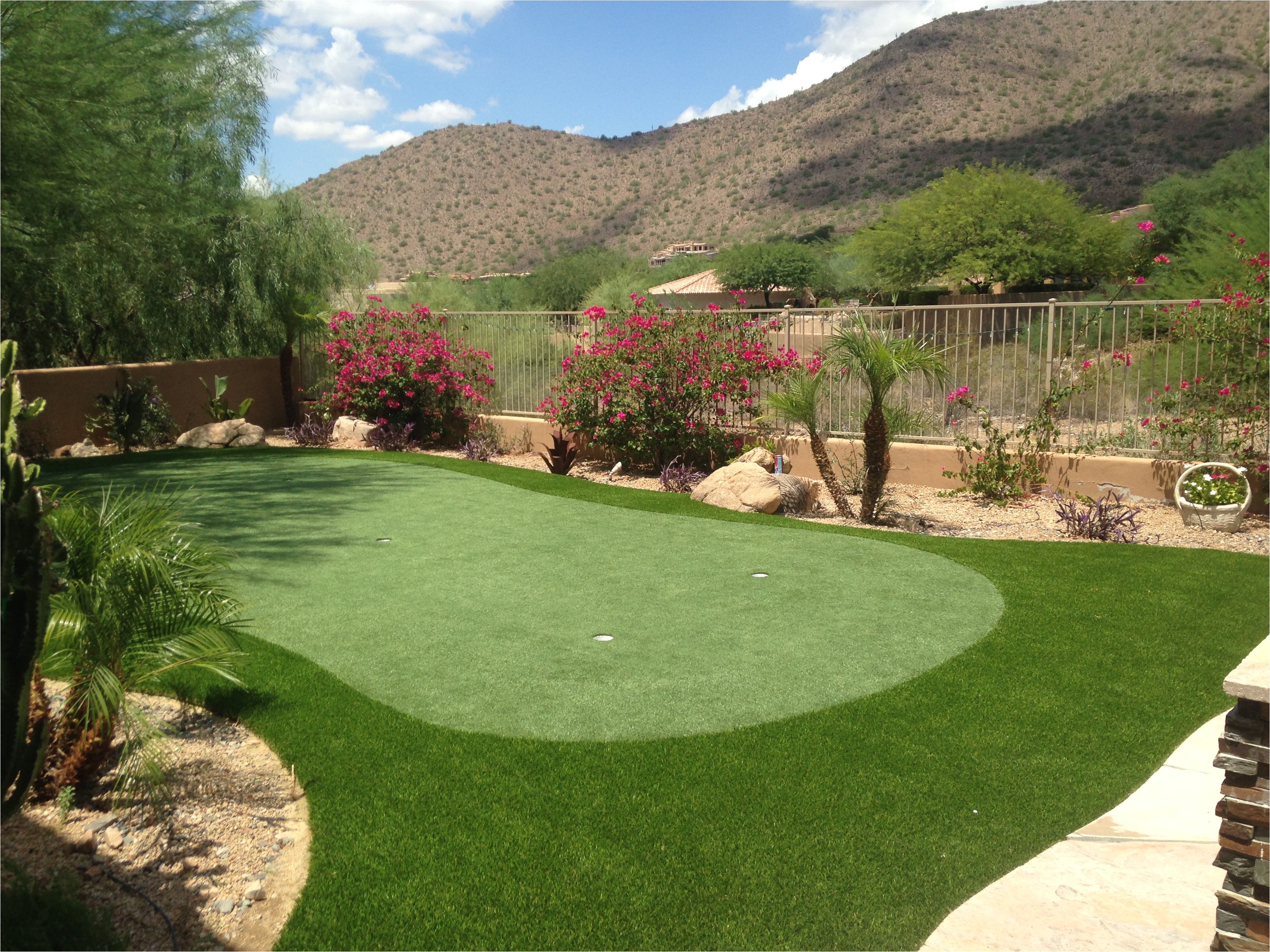 az putting green a beauty