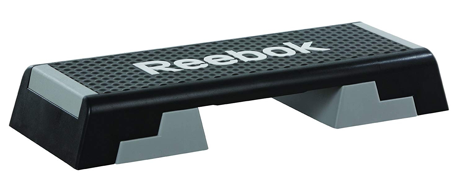 amazon com reebok step adjustable platform system reebock step sports outdoors