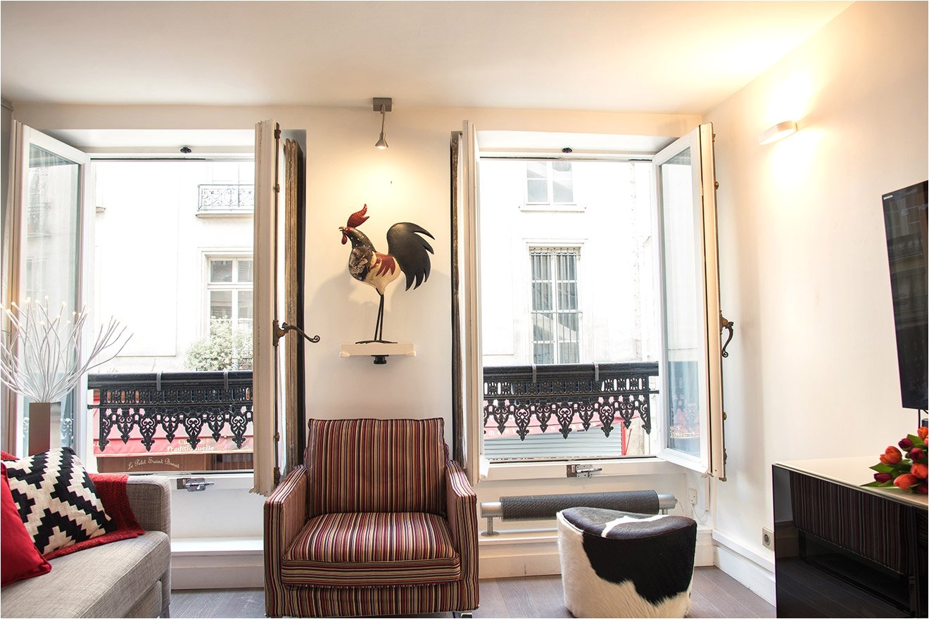 hi 1 2 one bedroom paris made perfect rental sixth arrondissement
