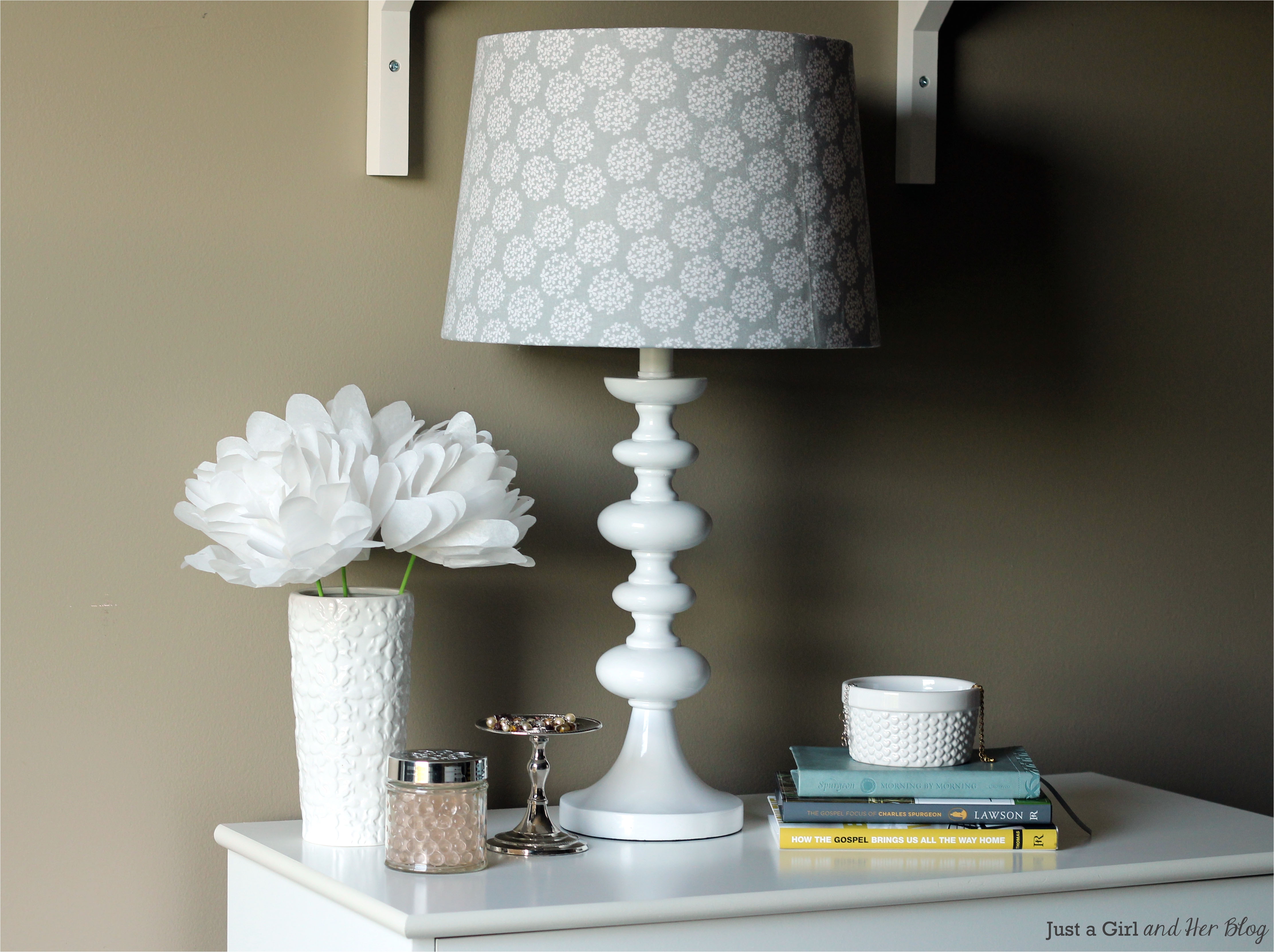 lamp shade makeover with fabric by just a girl and her blog