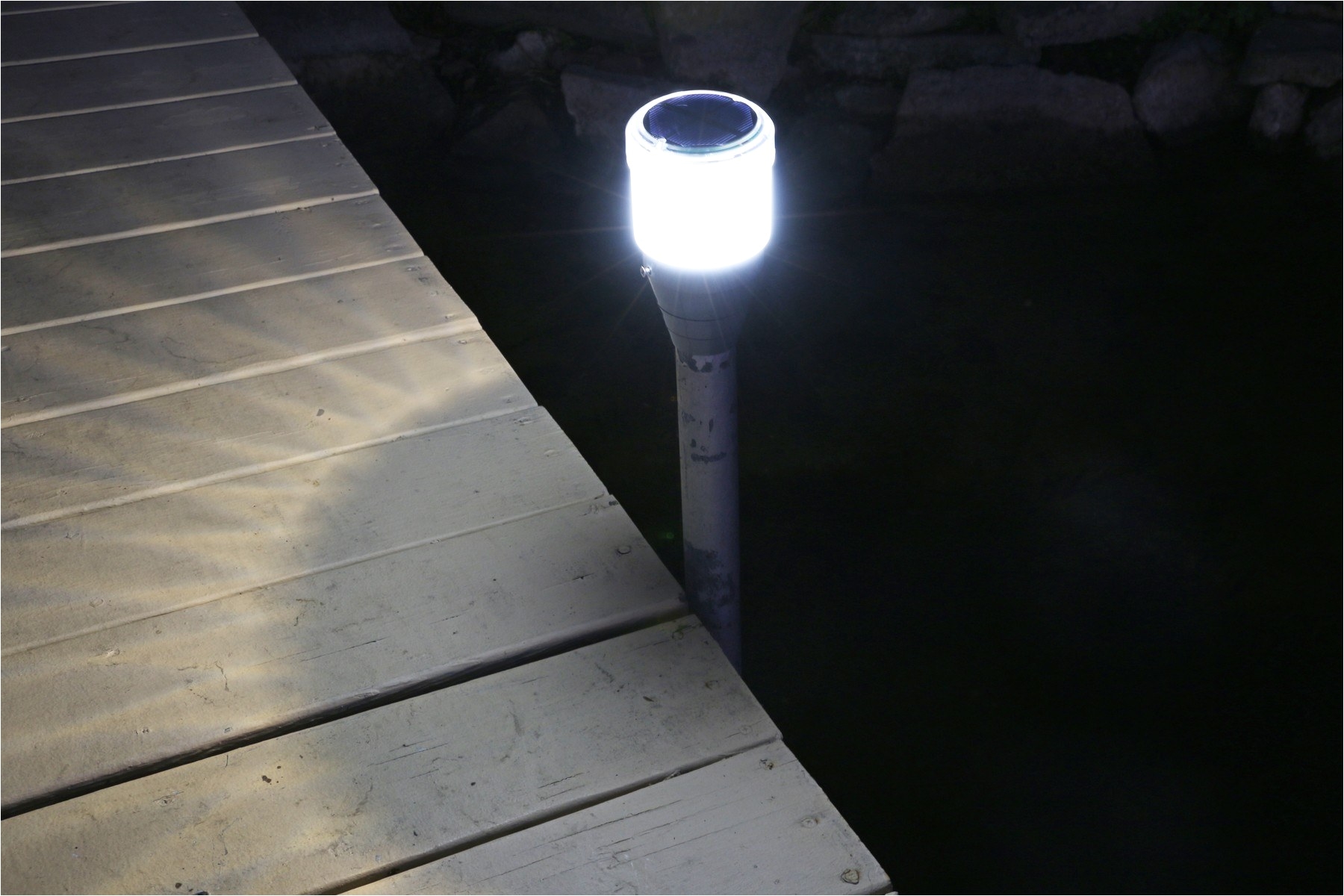 2pk solar dock post lights