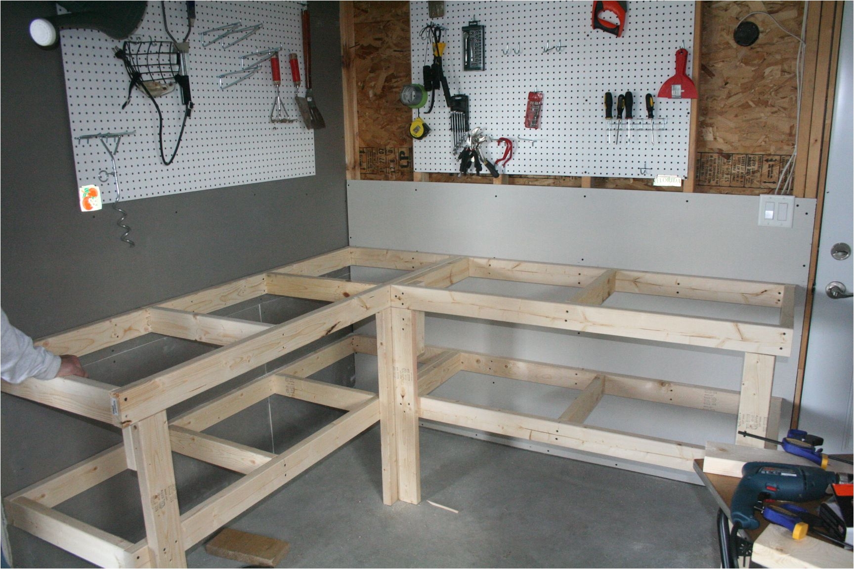 risultati immagini per diy corner workbench phase 2