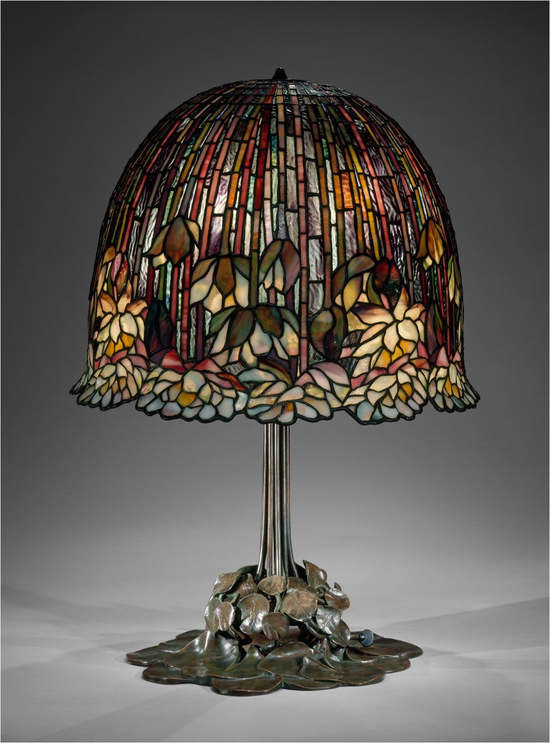 lamp louis comfort tiffany tiffany studios ny usa american leaded favrile glass and bronze 1904 15