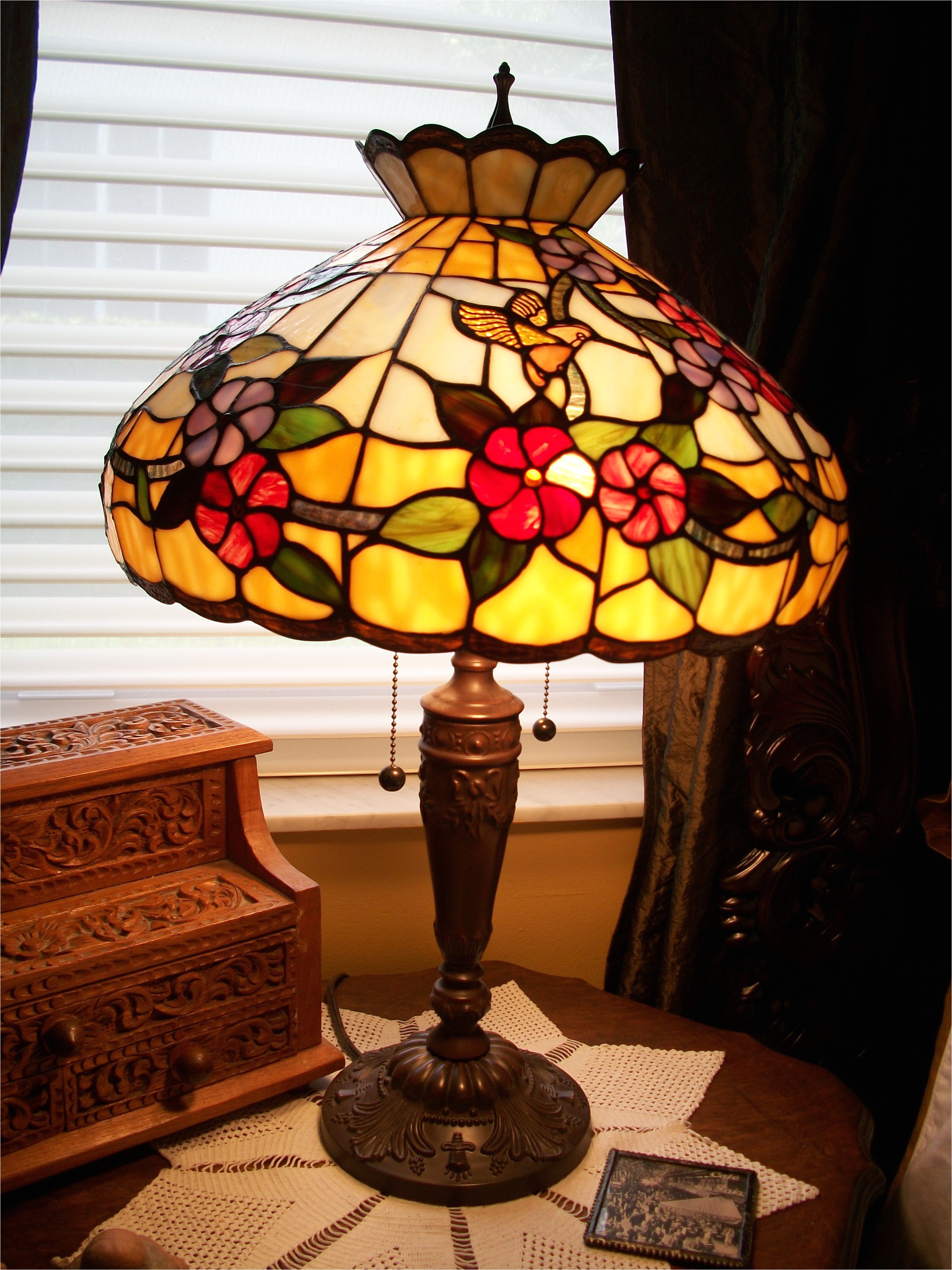 Tiffany Stained Glass Lamps for Sale Stained Glass Lamp Chandeliers Lighting Pinterest Stained