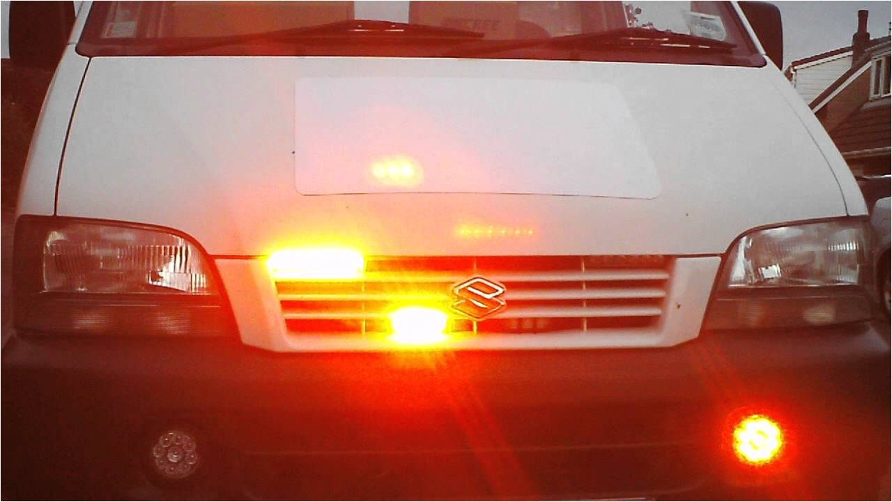 customer vehicle showing wig wag amber drls 6 led grille lights and 2 x 3 led grille lights