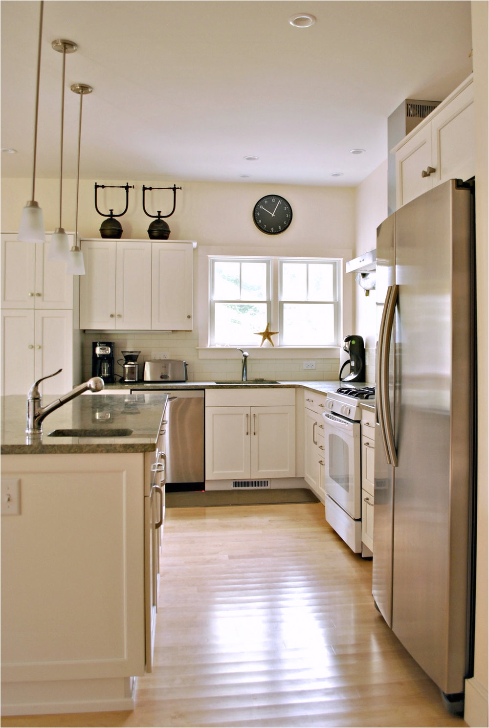 Design Small Basement Kitchen Related Post