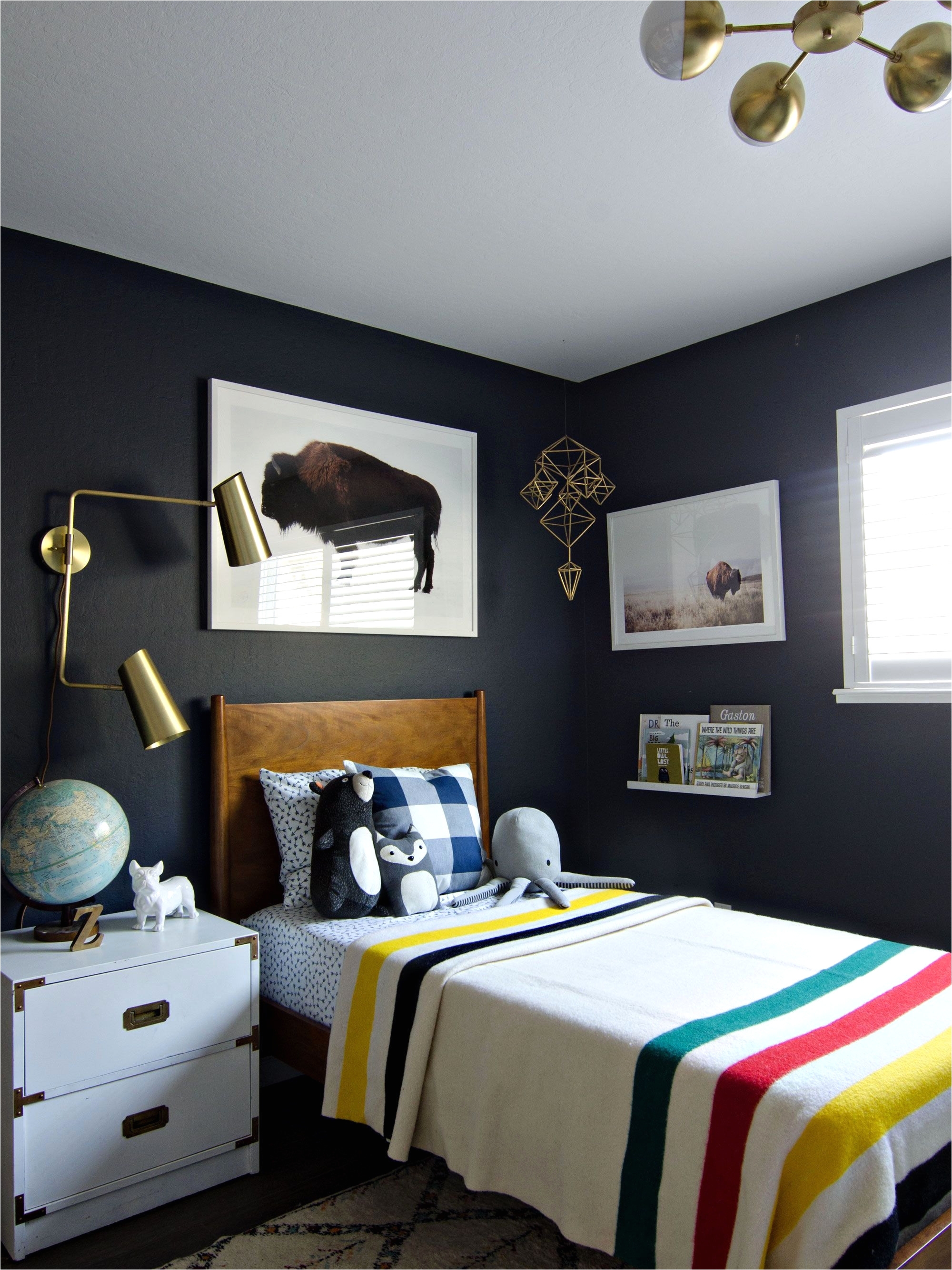 Wall Decorating Ideas For Bedrooms Unique Light Grey Small Bedroom Beautiful Media Cache Ec0 Pinimg 736x Cd 0d