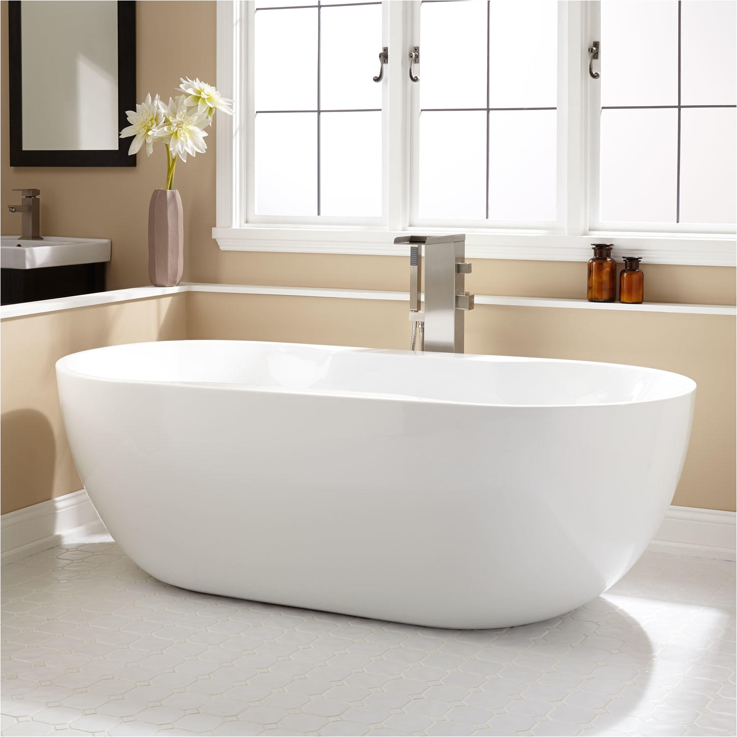 classy stainless steel bathtub for bathroom design