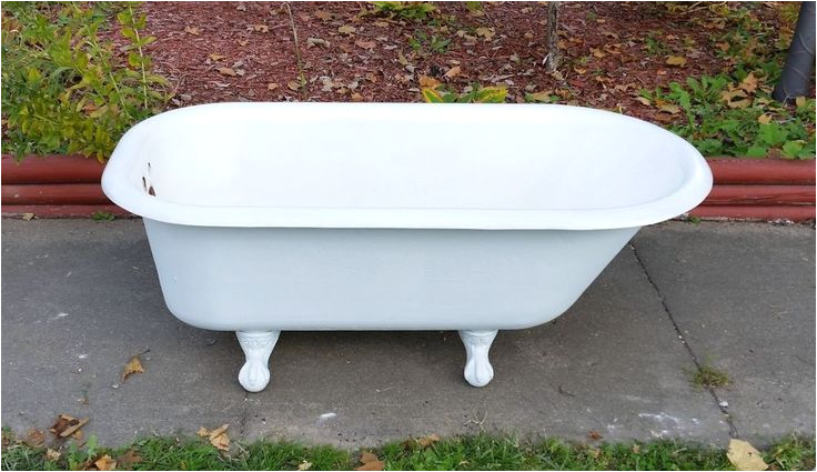 antique clawfoot tub