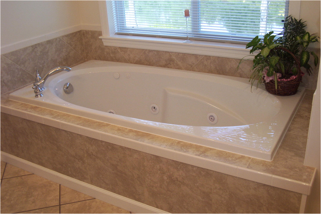 20 beautiful and relaxing whirlpool tub designs