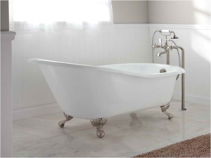 standard bathtub size