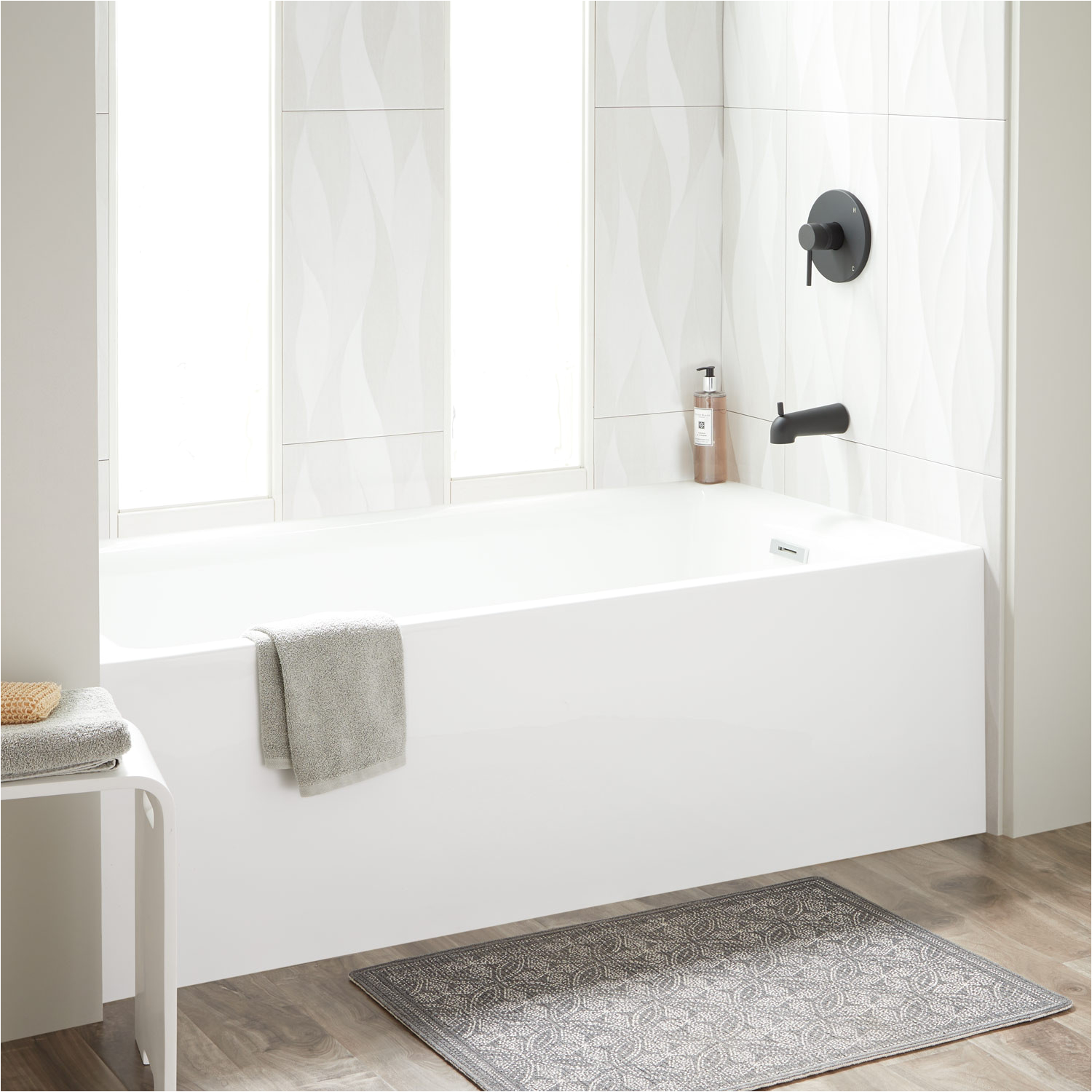 60 rolfe acrylic alcove tub in white