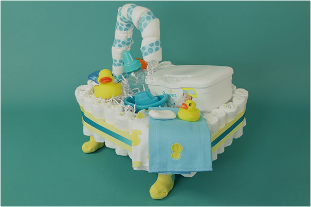 how to make a bathtub diaper cake