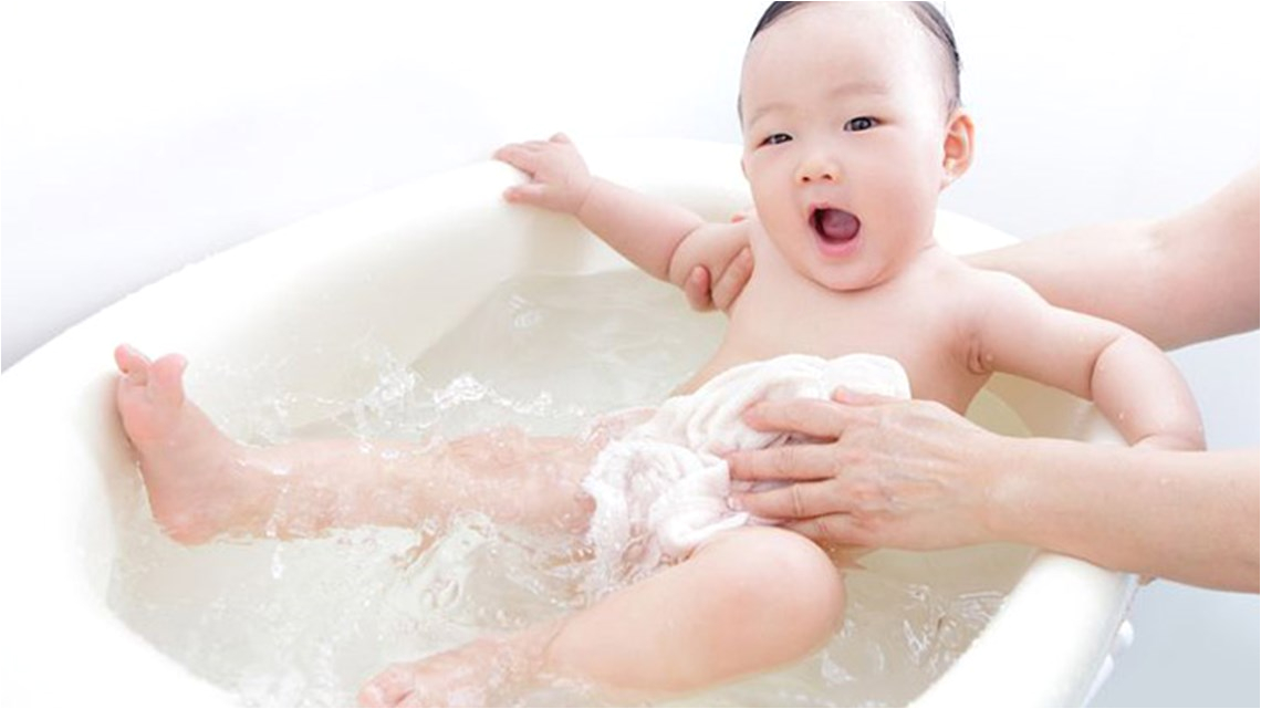 bathing your baby