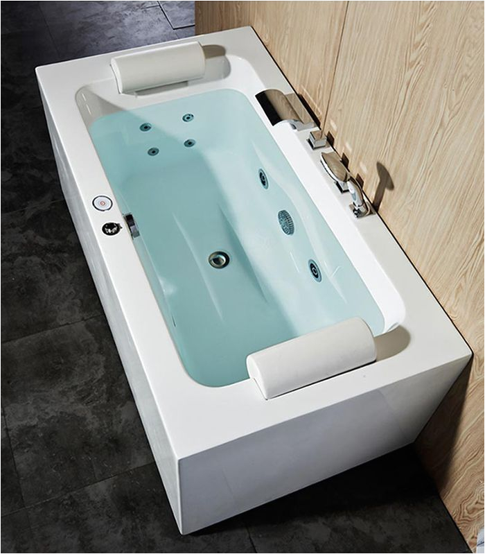 Bathroom with Whirlpool Bathtub Pin by Won Bruce On Whirlpool Bathtub Hydromassage soaking