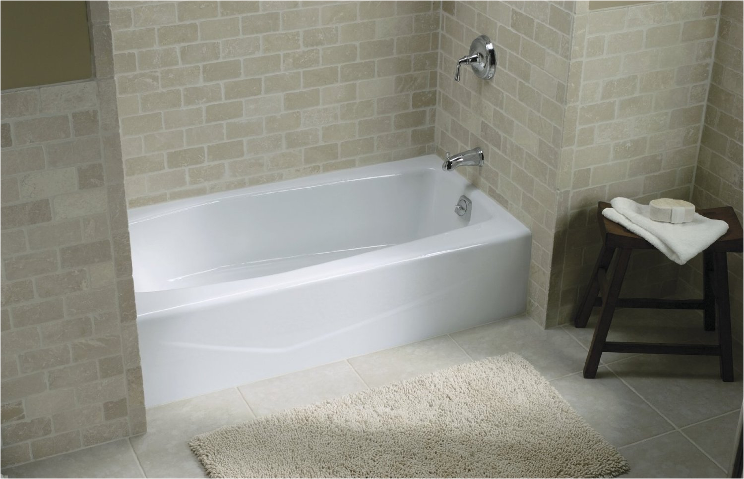 kohler bath tub for small and spacious bathroom