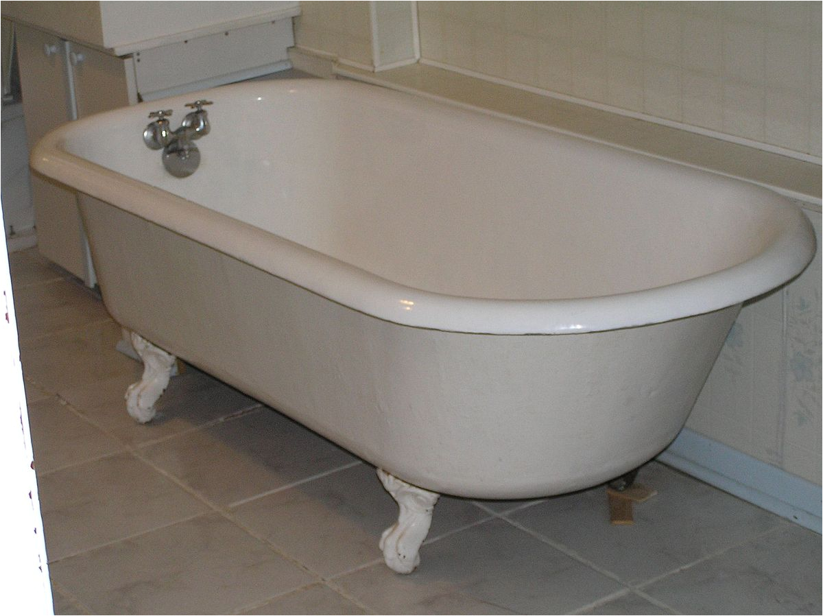 Bathtub Porcelain or Acrylic Bathtub