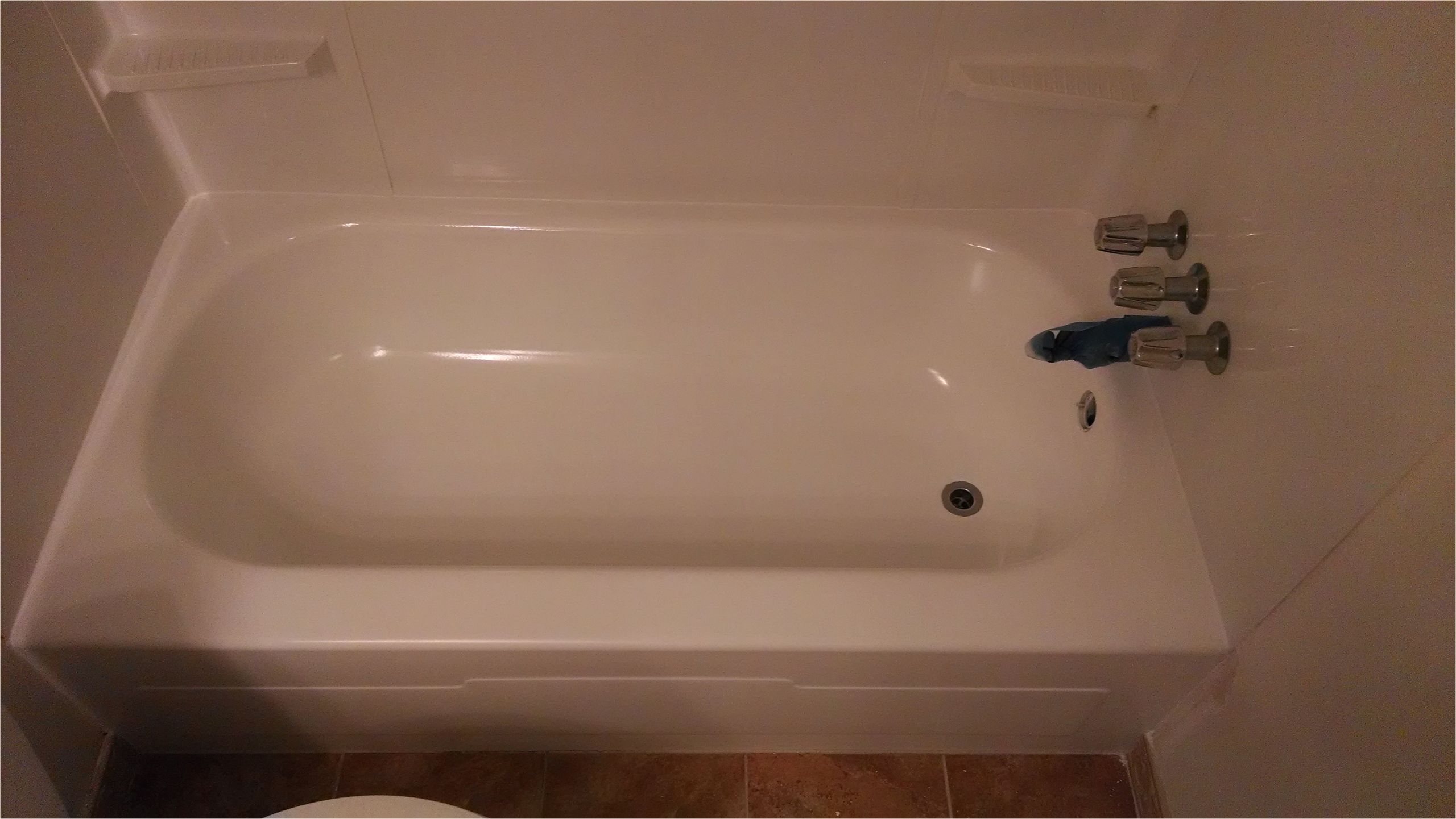 bathtub refinishing