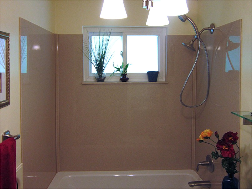 installation simple and secure with bathtub surround