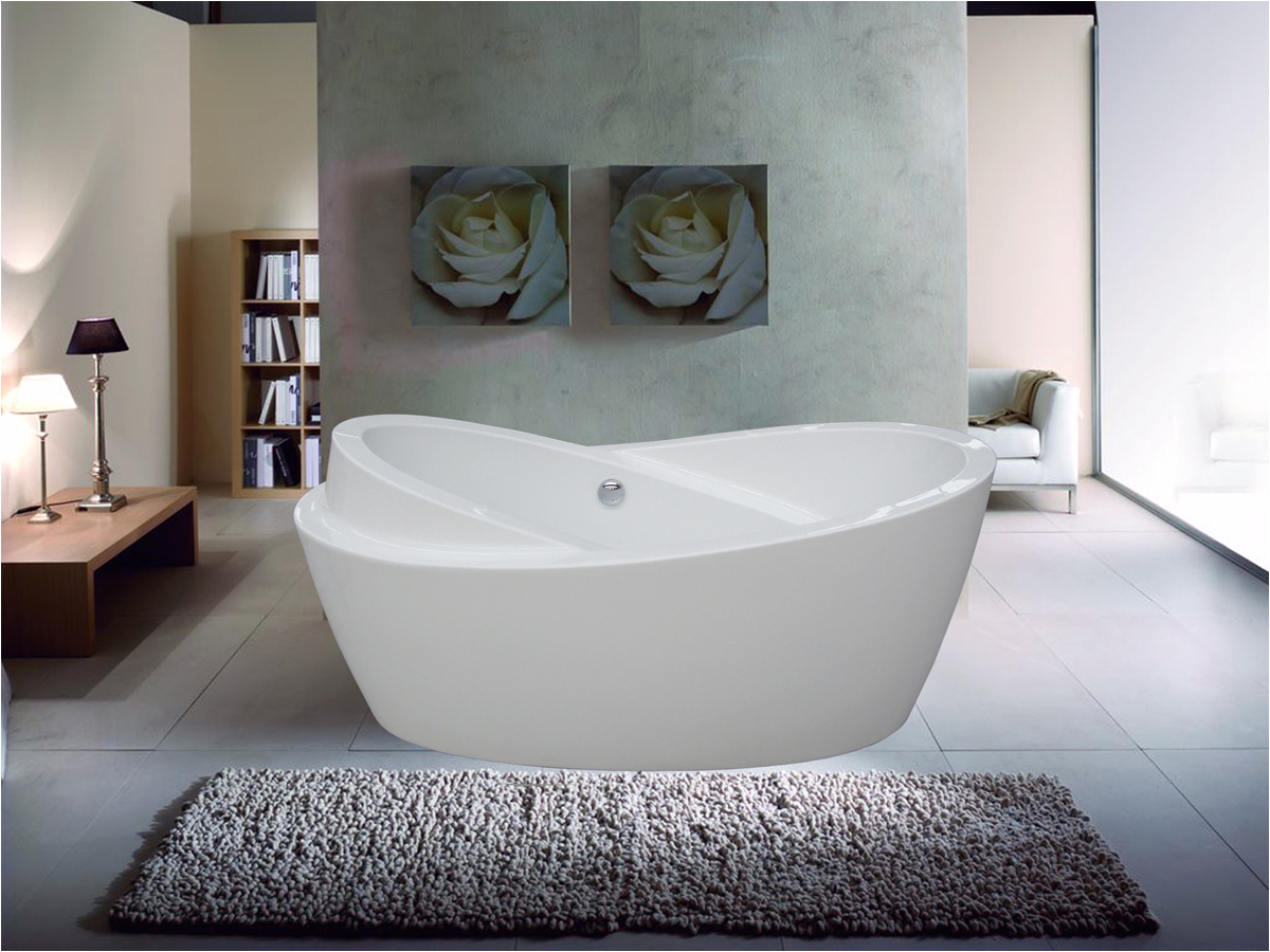 narrow bathtubs