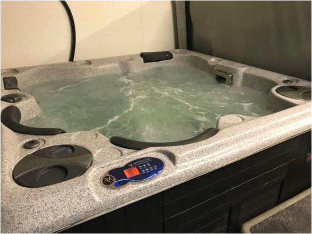 Jacuzzi J 335 Hot Tub for Sale