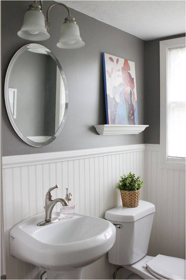 Bathtubs for Small Bathrooms Do Exist 3 Great Paint Ideas for Wainscoting In A Bathroom