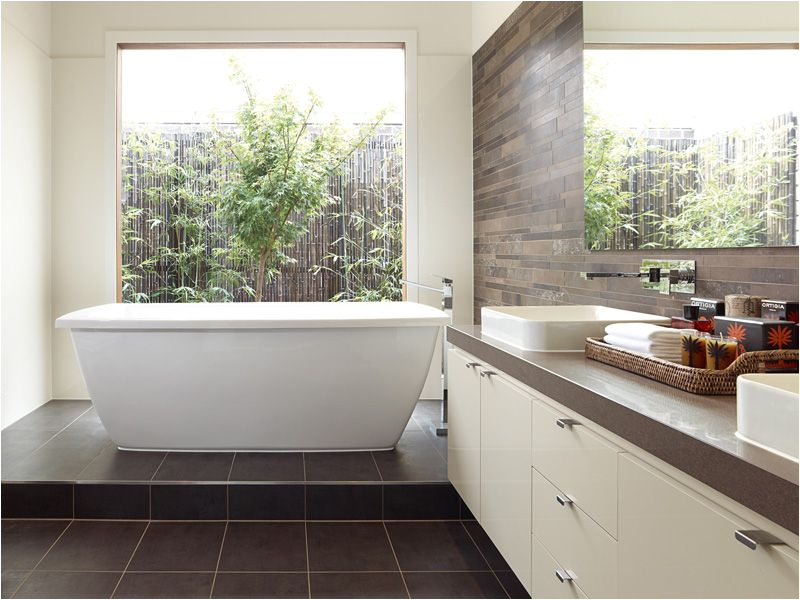 Bathtubs Large Like Idea Like Freestanding Bath with Large Window with