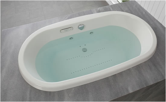 jacuzzi unveils three new luxury bathtubs