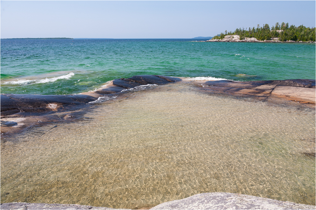 bathtub island a hidden gem in lake superior provincial park