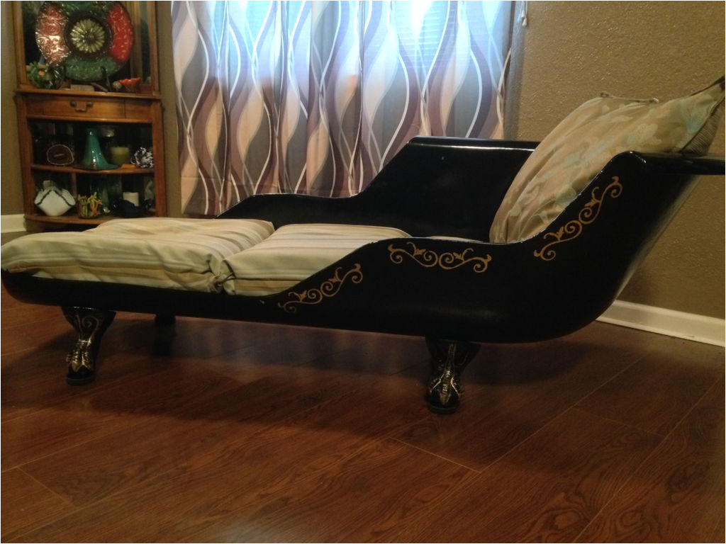 DIY Claw Foot Bathtub Couch