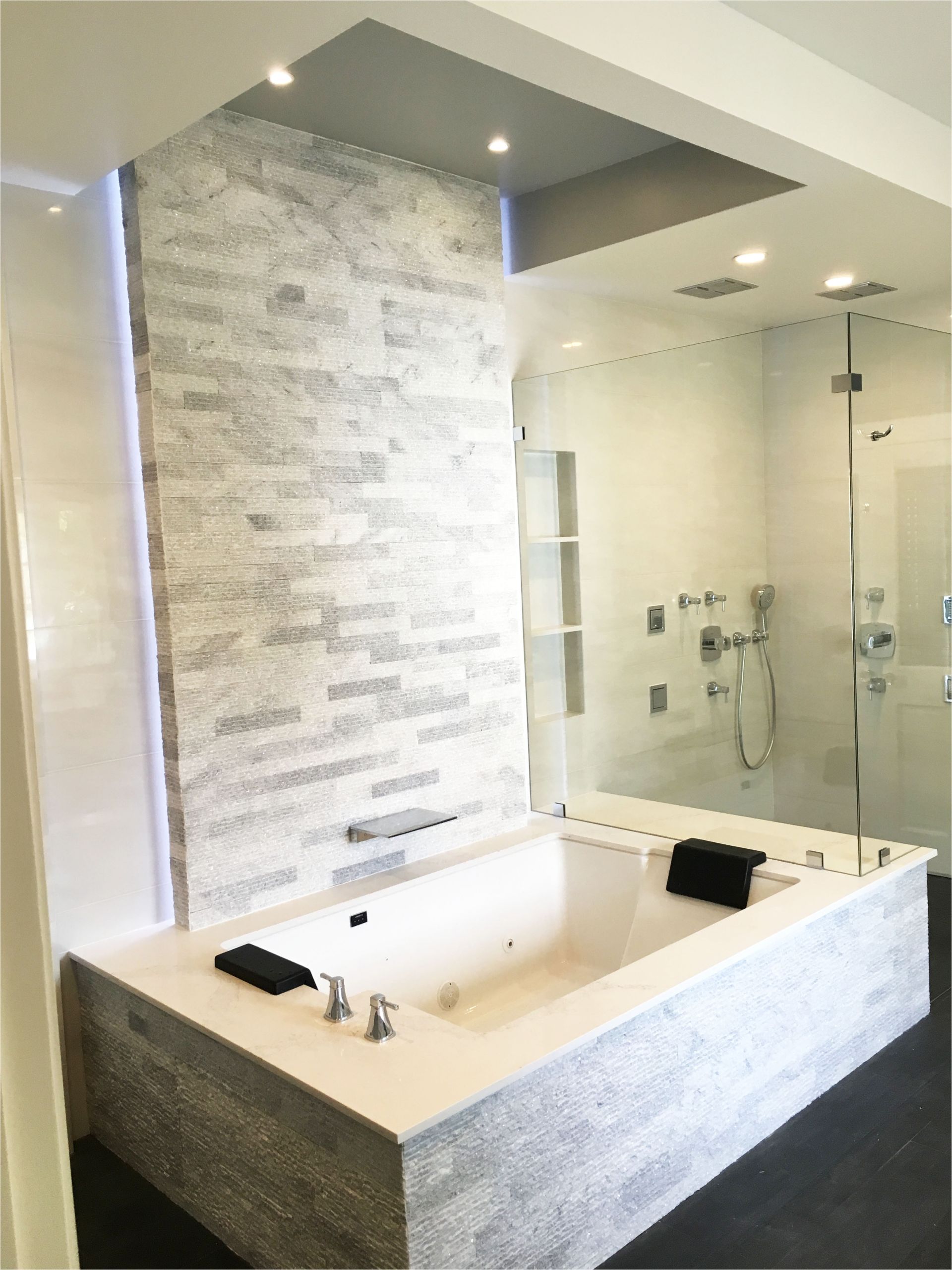 amazing classic lowes bath tubs for your terrific bathroom ideas