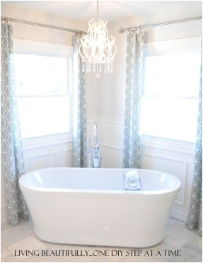 freestanding corner bathtub