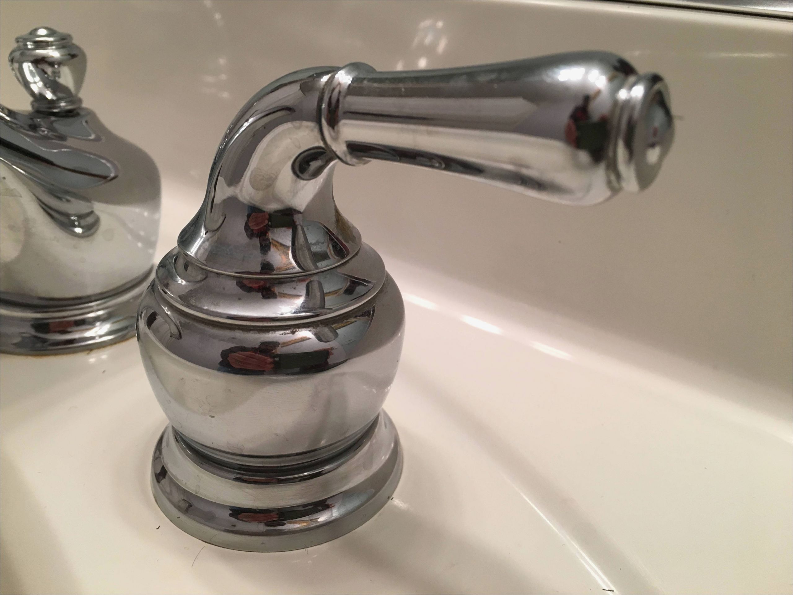 how to fix leaky bathtub faucet in your home