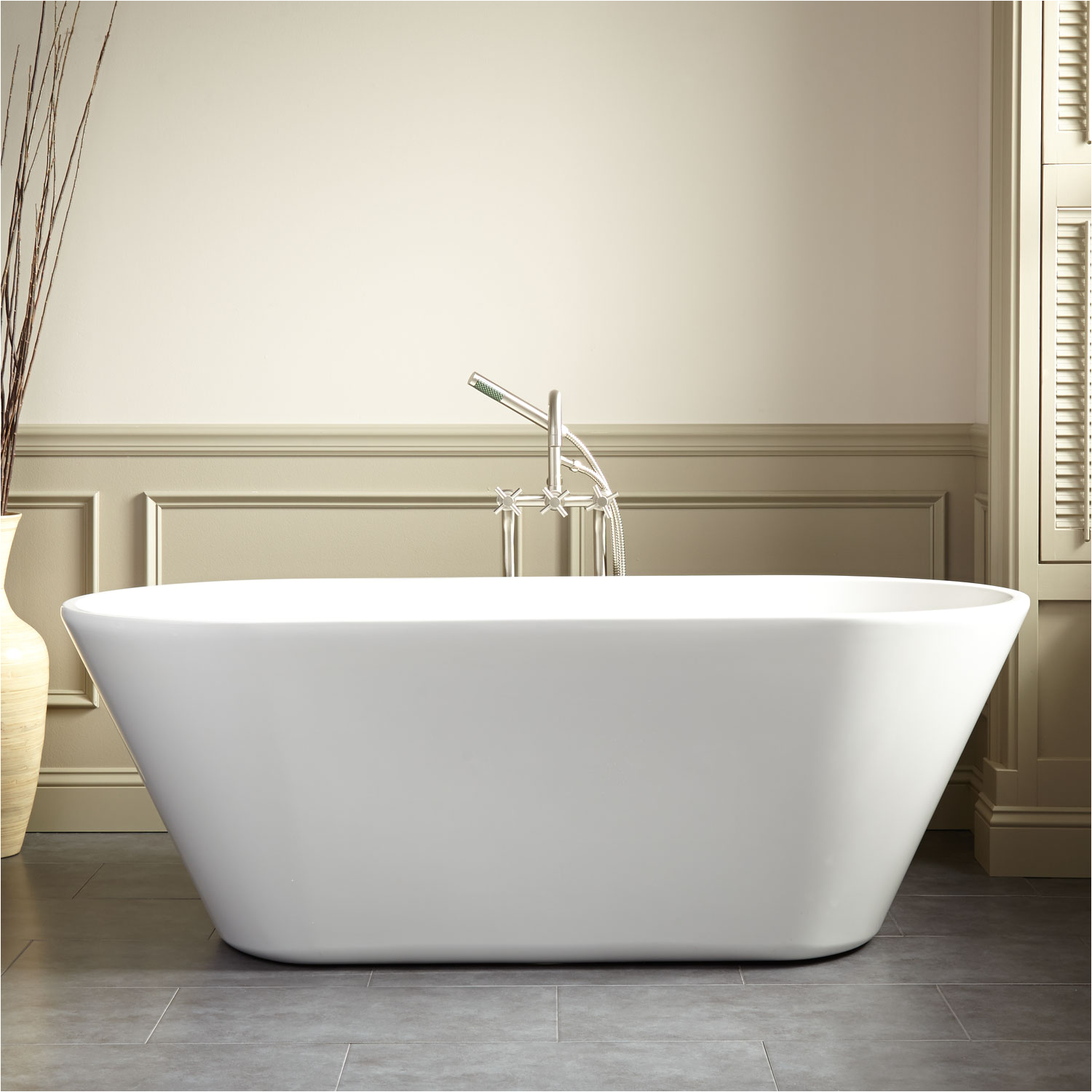 oval freestanding bathtub