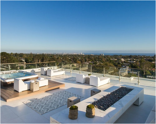 rooftop jacuzzi