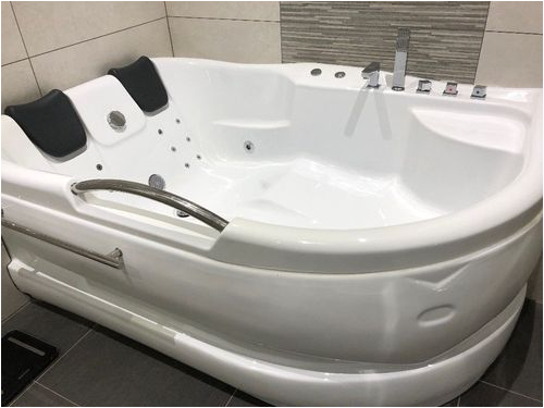 jacuzzi whirlpool bathtubs