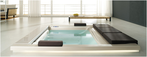 whirlpool bathtub seaside