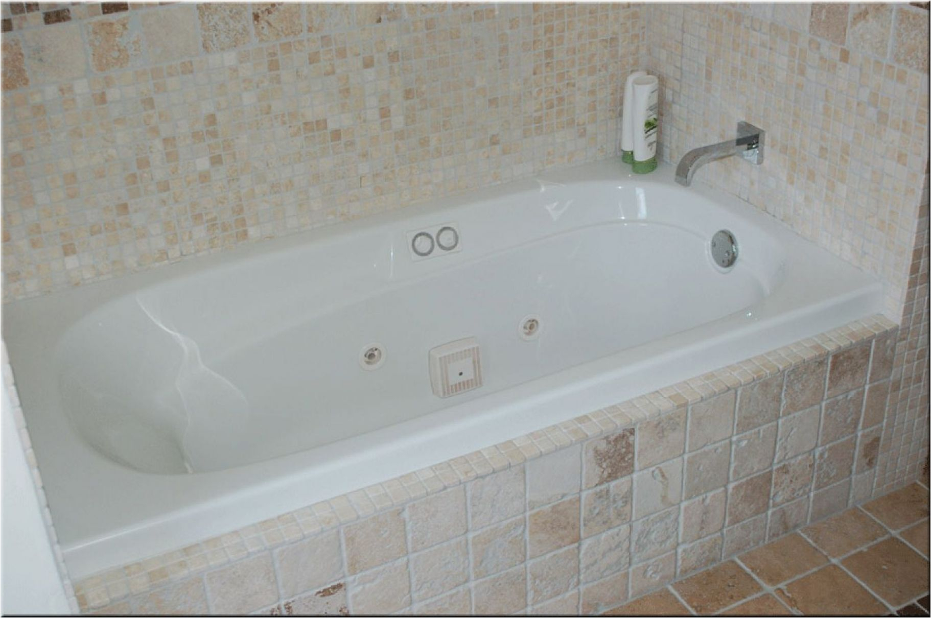 choose your best standard bathtub size and type will fit into your space