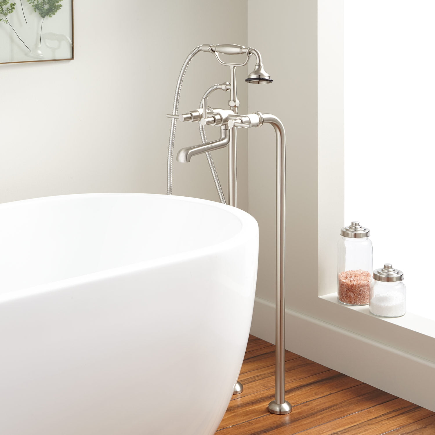 Modern Bathtubs Suppliers Modern Freestanding Tub Faucet with Hand Shower and