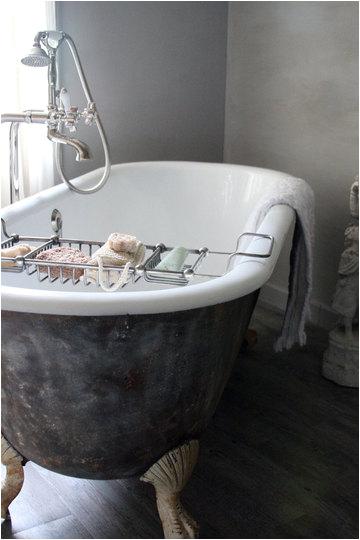 interiors black clawfoot tubs