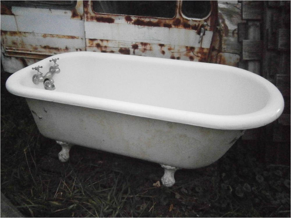 Old Claw Foot Bathtub Antique Vintage Claw Foot Tub 5 Ft Super Clean