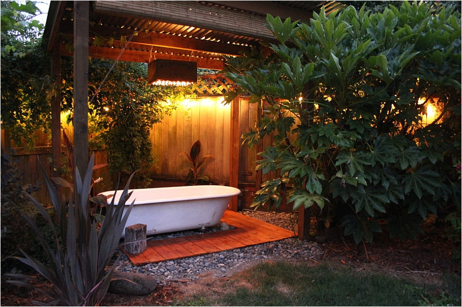 outdoor bathroom ideas