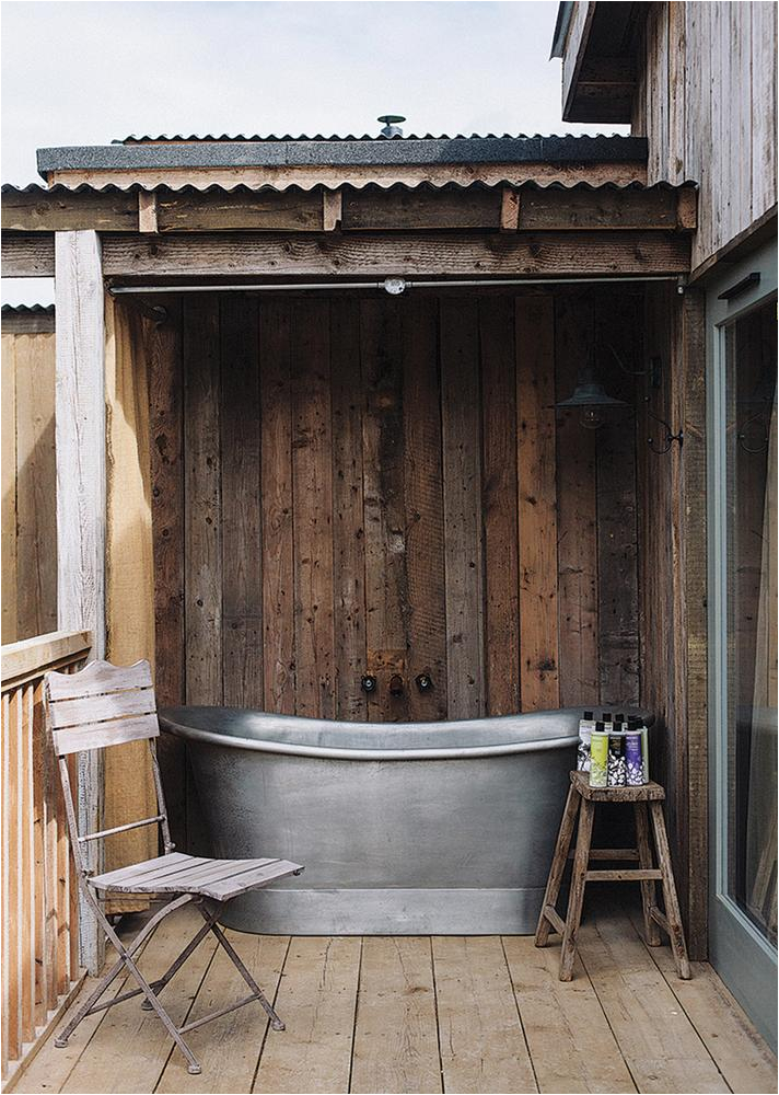 Outdoor Galvanized Metal Bathtub Outdoor Bathrooms that Emanate Relaxation