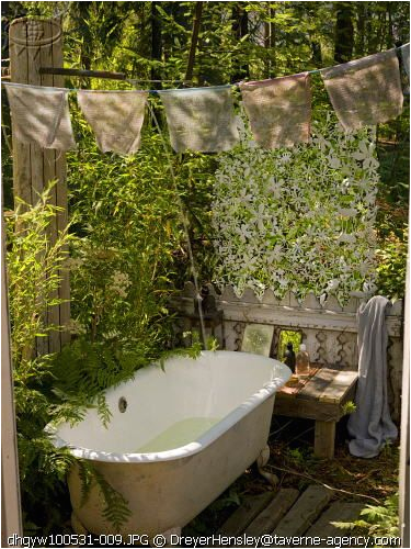 outdoor and garden showers and bathrooms