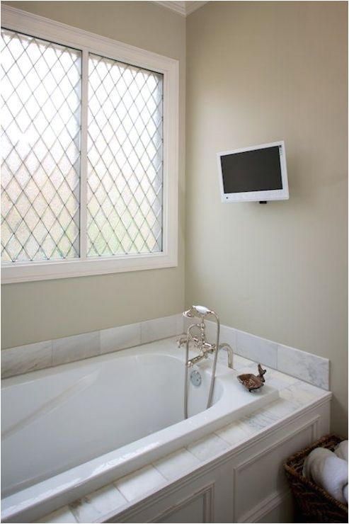 Painting Above Bathtub Tv Bathtub Transitional Bathroom Twin Panies