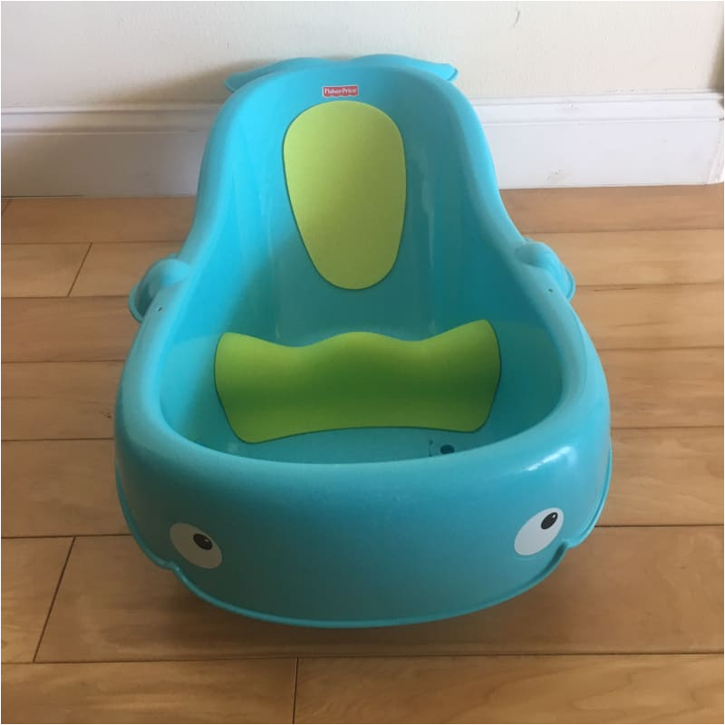 fisher price whale of a tub baby bathtub